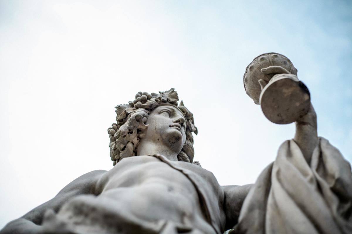 Emissione di obbligazioni ESG sovrano: una guida per i gestori del debito sovrano